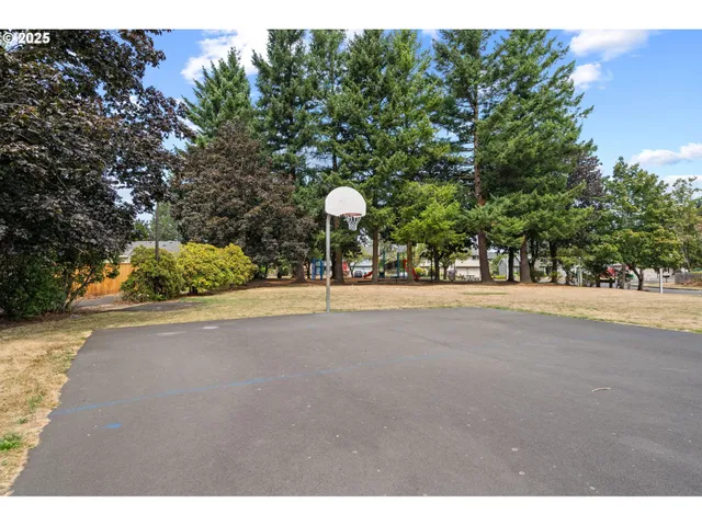 $519,000 | 2846 Southwest Faith Court, Troutdale, OR 97060