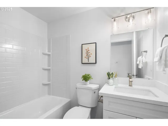 $519,000 | 2846 Southwest Faith Court, Troutdale, OR 97060