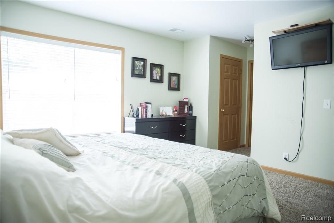 99 Childress Avenue Rochester, MI 48307 - Photo 28 of 43 032 Master Bedroom.jpg