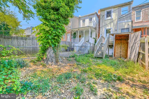 $2,150 | 2917 Clifton Avenue, Baltimore, MD 21216