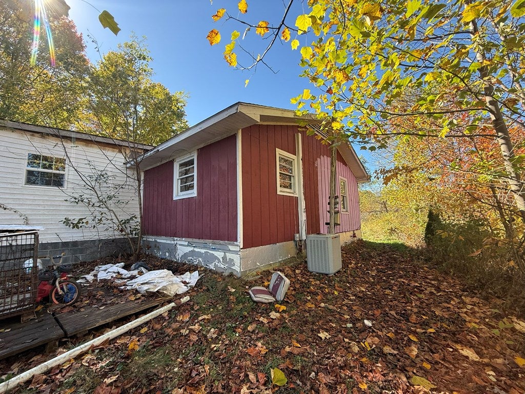 547 Bellwood Road Raven, VA 24639 - Photo 29 of 32 Gallery Image 29