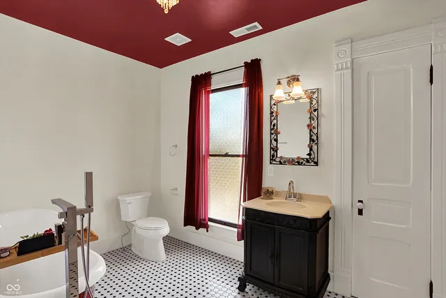 $650,000 | 189 South Jefferson Street, Martinsville, IN 46151