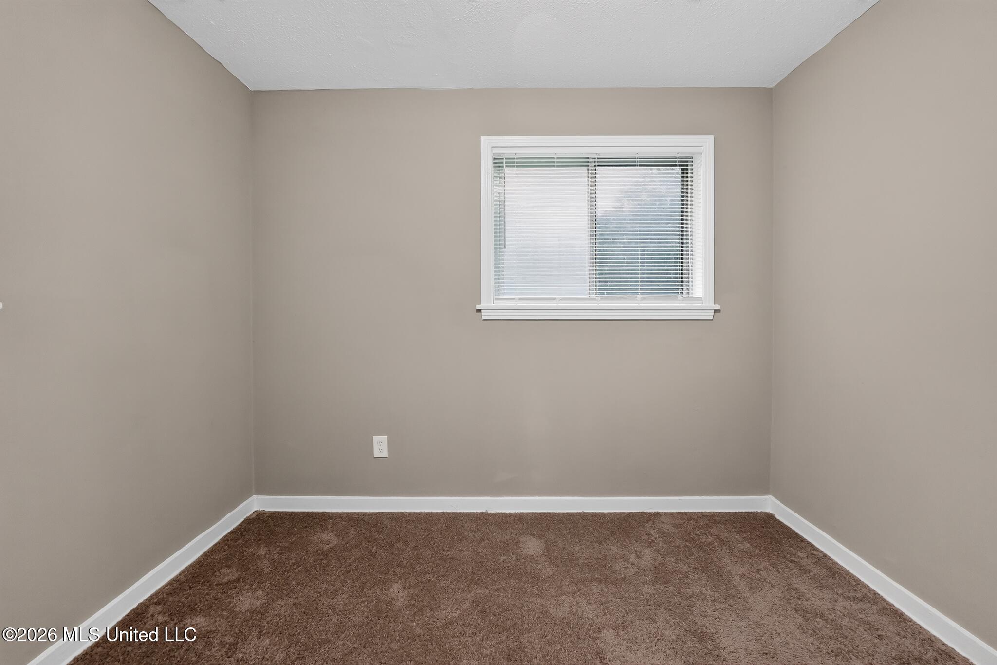 1089 Branch Street Jackson, MS 39212 - Photo 13 of 20 13_1089_Branch_St-Bedroom-8474