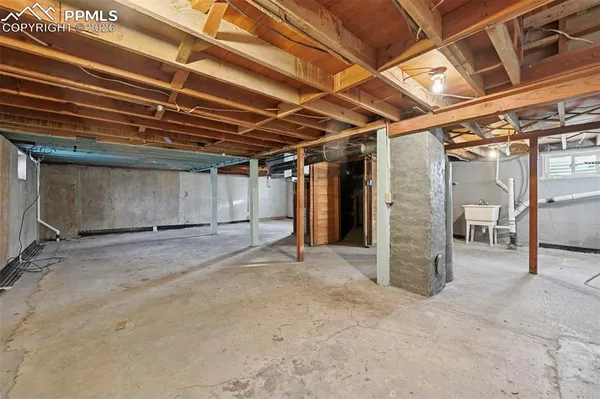 a view of empty room