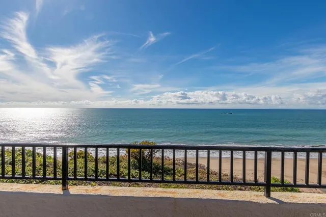 $1,950,000 | 268 Avenida Montalvo, Unit 2, San Clemente, CA 92672