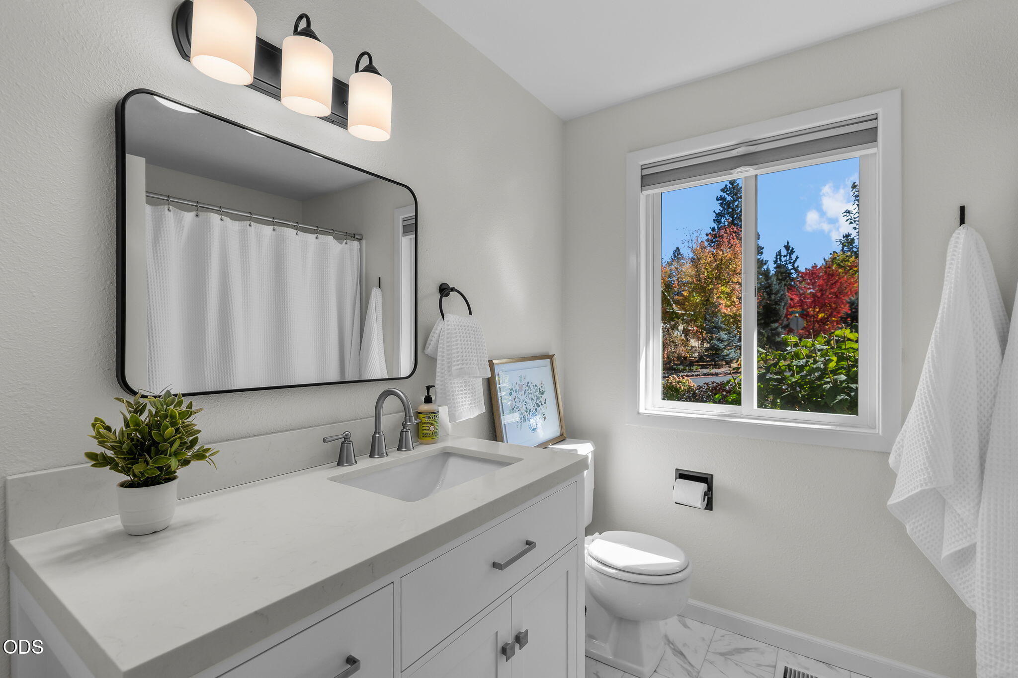 1705 Northeast Shepard Road Bend, OR 97701 - Photo 28 of 63 Gallery Image 28