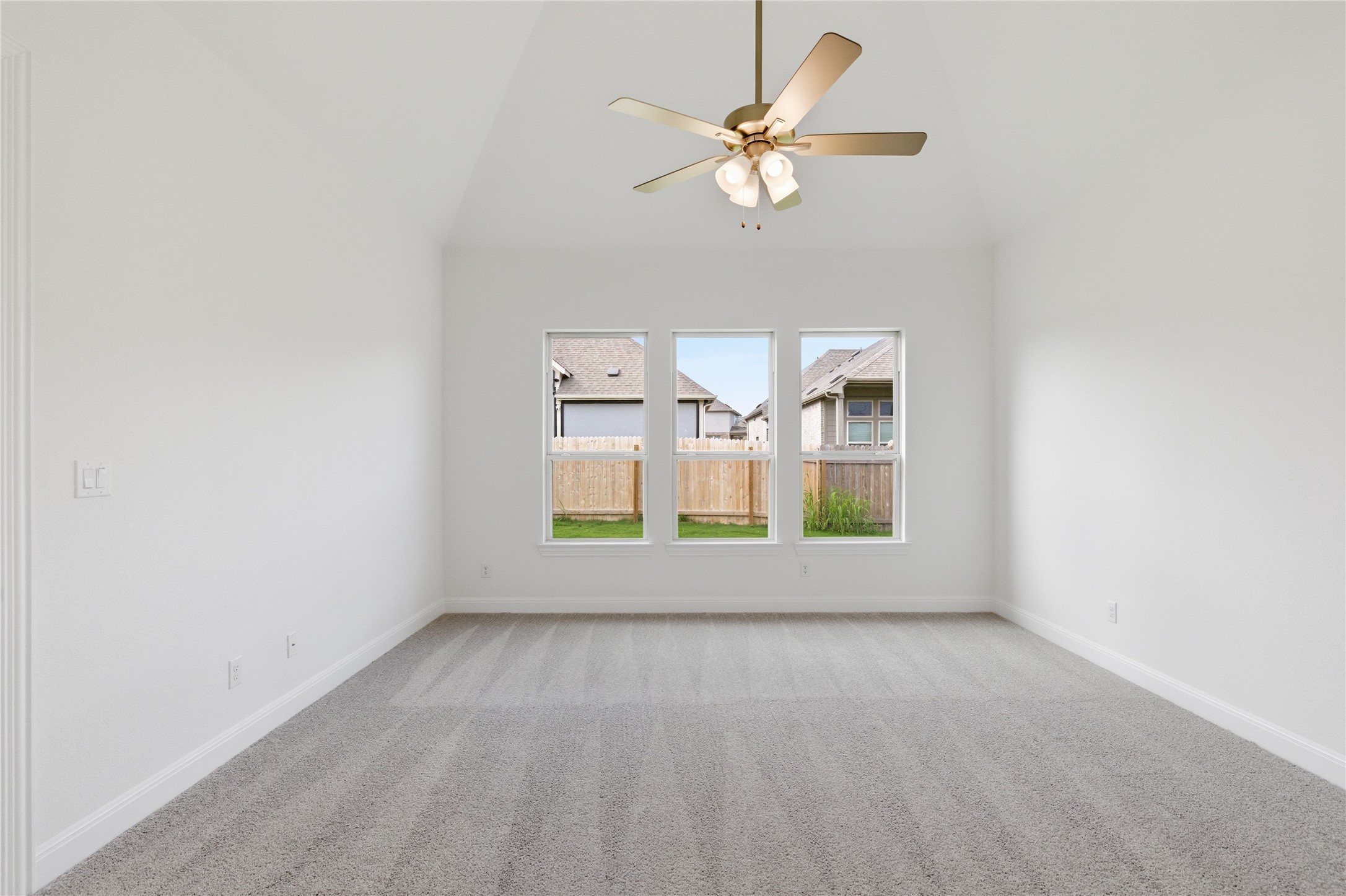 101 Lost Treasure Terrace Georgetown, TX 78628 - Photo 18 of 32 an empty room with a window