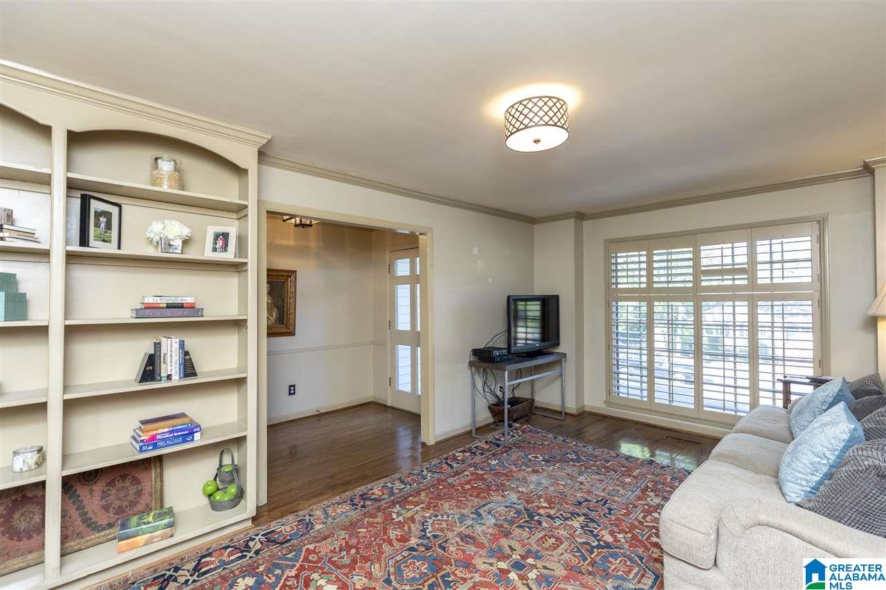 2621 Southminster Road Birmingham, AL 35243 - Photo 6 of 40