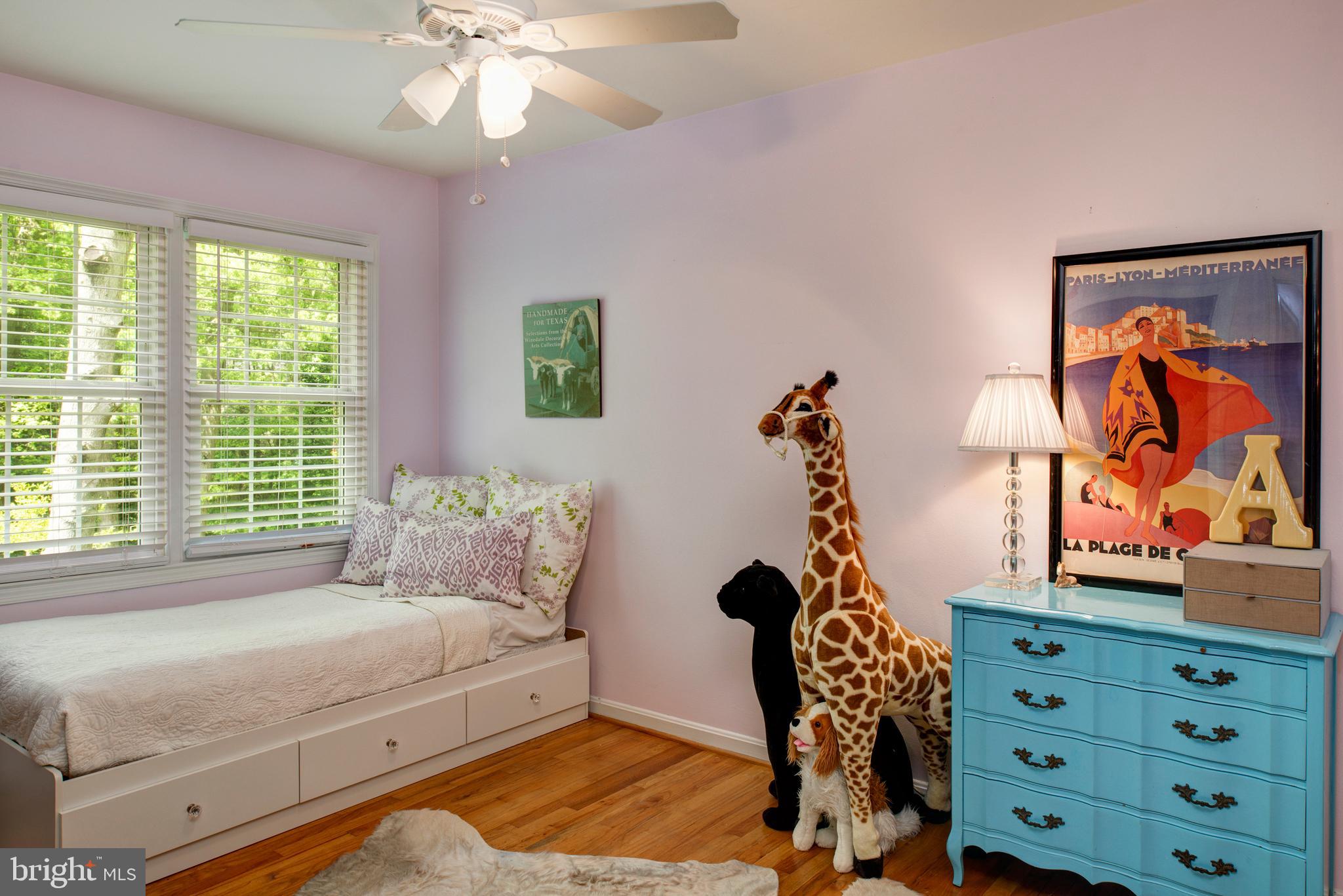 9405 Wallingford Drive Burke, VA 22015 - Photo 22 of 37 BEDROOM 2 OF 5