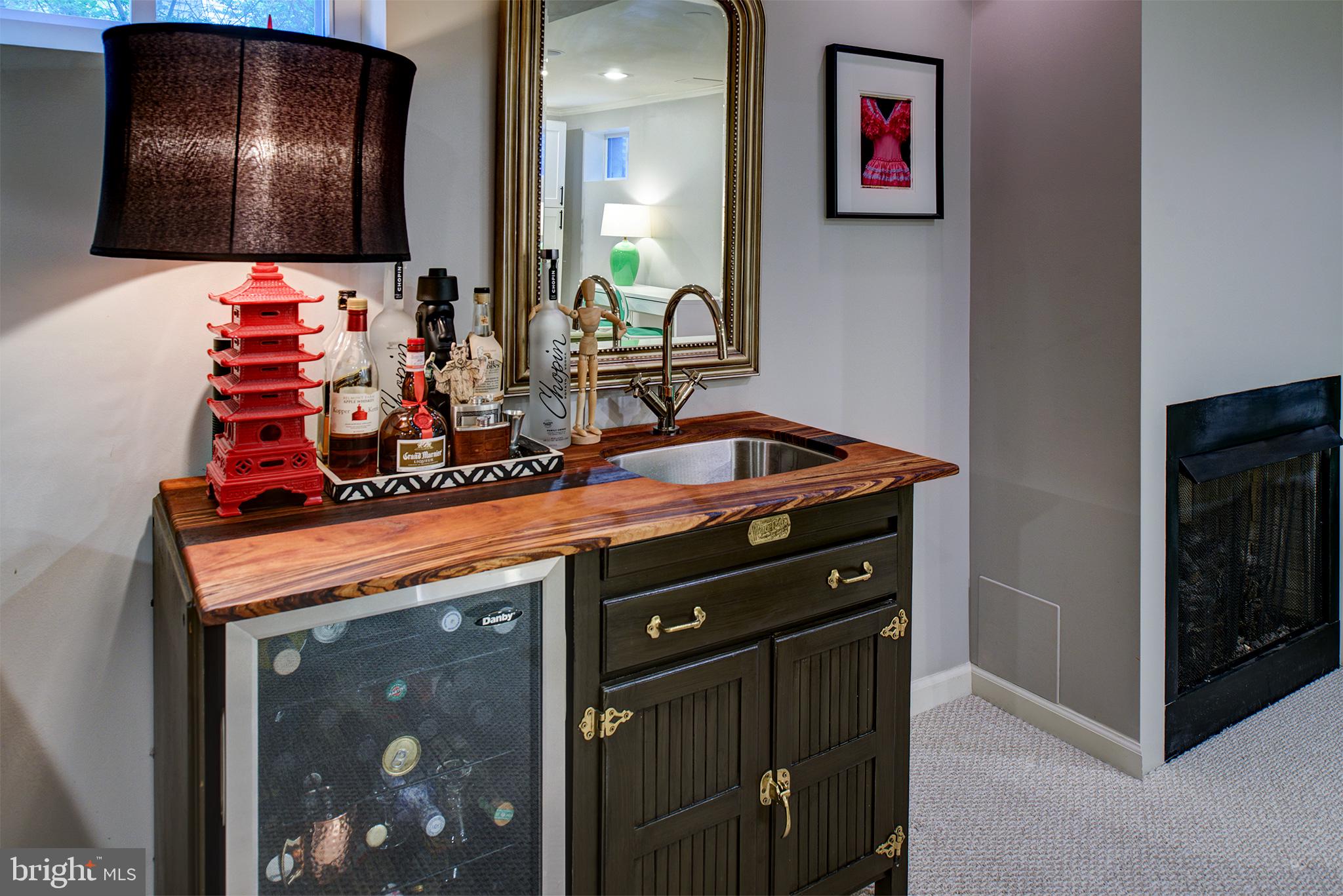 9405 Wallingford Drive Burke, VA 22015 - Photo 29 of 37 BASEMENT BUILT-IN WET BAR