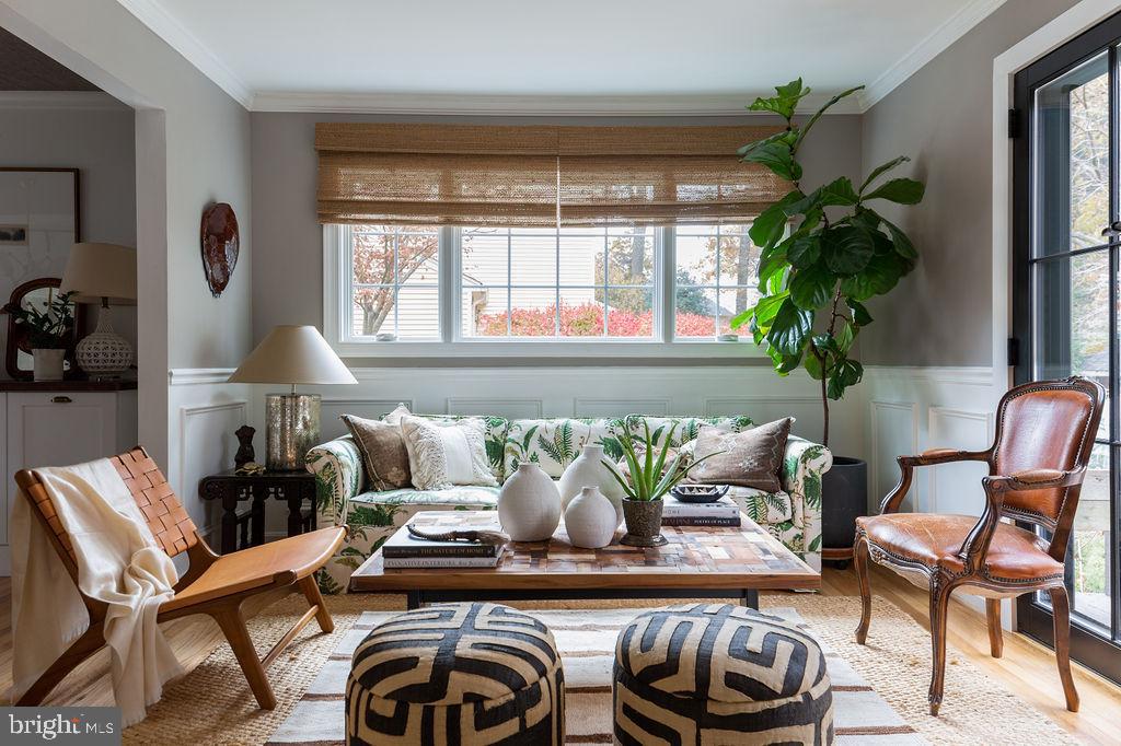 9405 Wallingford Drive Burke, VA 22015 - Photo 9 of 37 ADDED WINDOW IN FAMILY ROOM