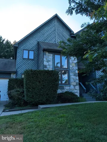 $2,200 | 103 Foxfire Drive, Newark, DE 19711