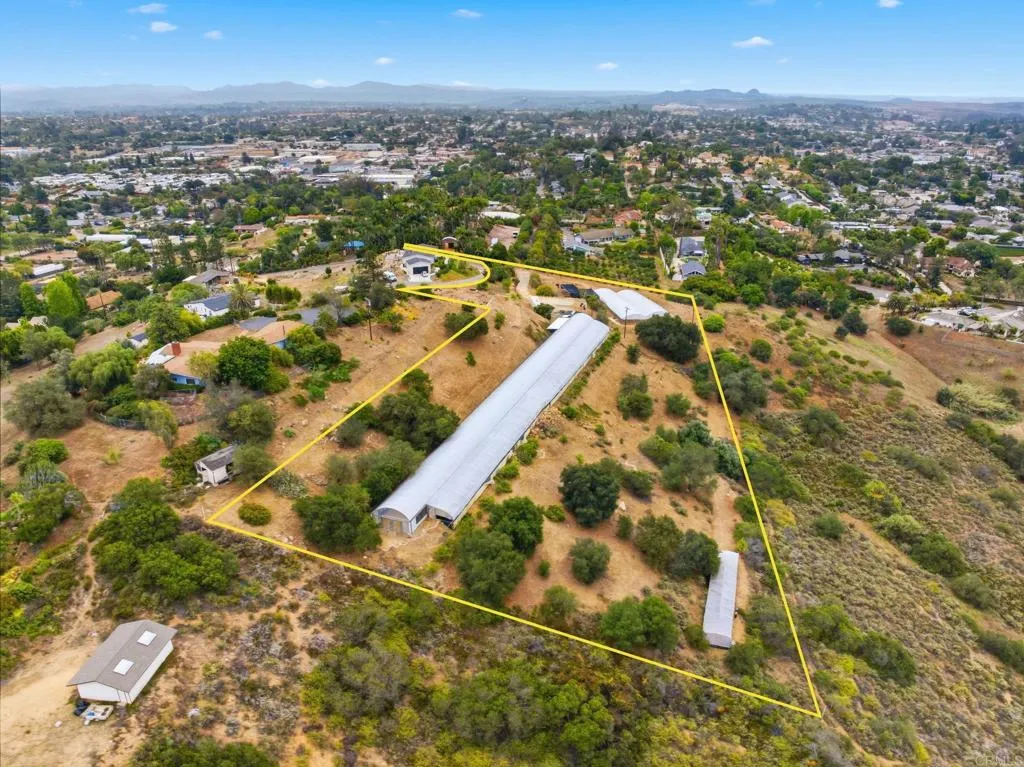 803 Road Fallbrook Ca Fallbrook, CA 92028 - Photo 18 of 36