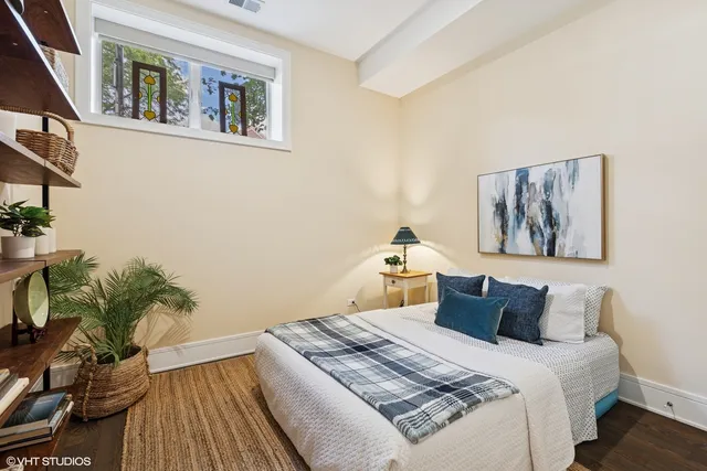 $899,900 | 5748 North Hermitage Avenue, Unit 102, Chicago, IL 60660