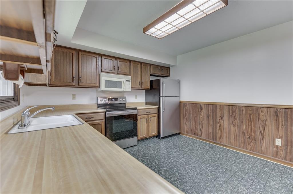 4738 Tincher Road Indianapolis, IN 46221 - Photo 17 of 34 Gallery Image 17