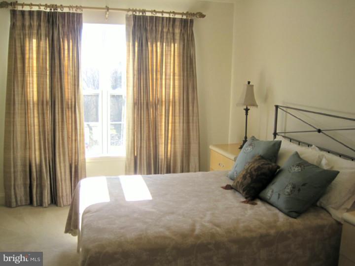 28 Bryce Road Berlin, NJ 08009 - Photo 14 of 18 Bedroom 2