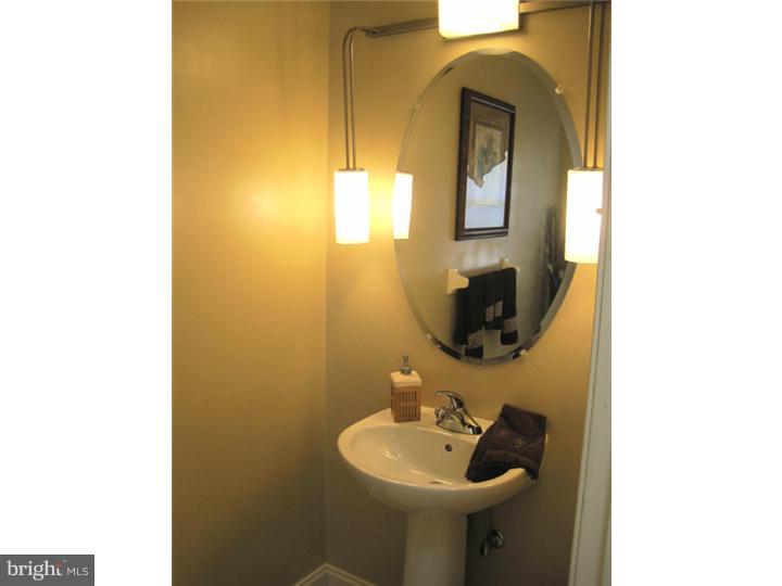 28 Bryce Road Berlin, NJ 08009 - Photo 6 of 18 Bathroom