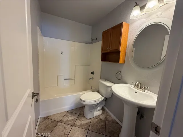 $460,000 | 601 South Euclid Street, Unit 4, La Habra, CA 90631