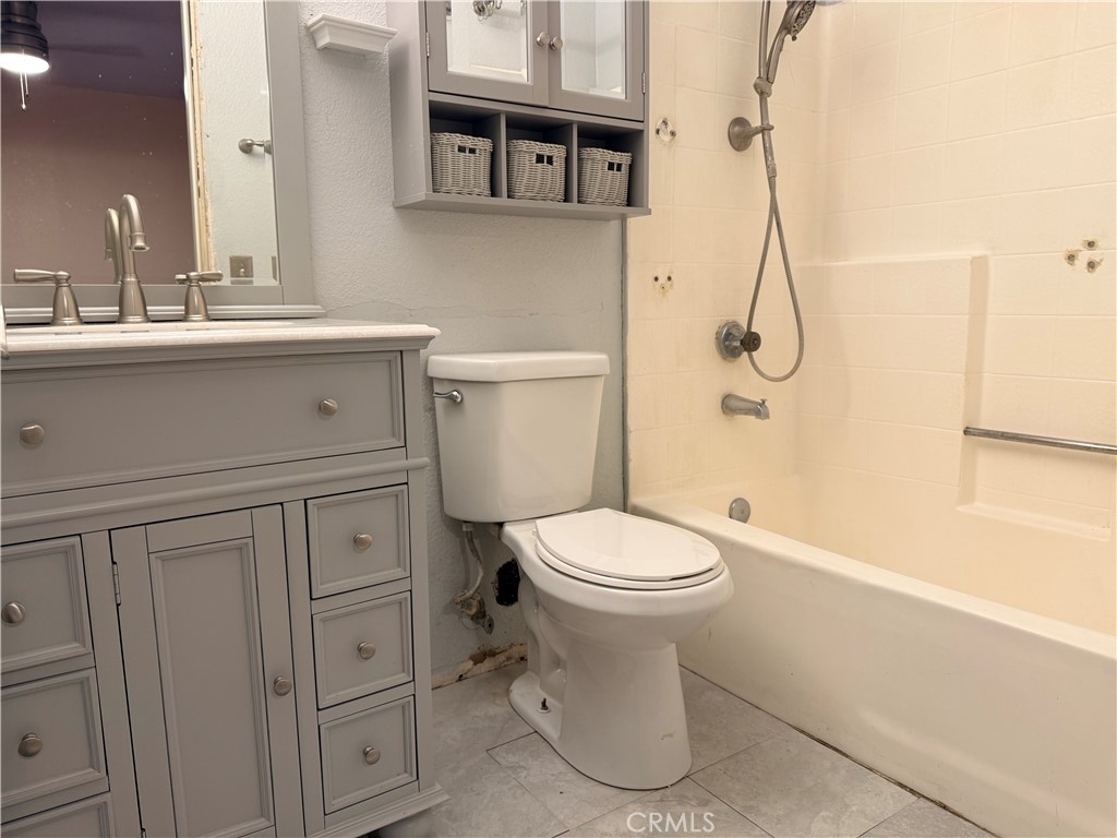 601 South Euclid Street, Unit 4 La Habra, CA 90631 - Photo 20 of 35 Master bathroom