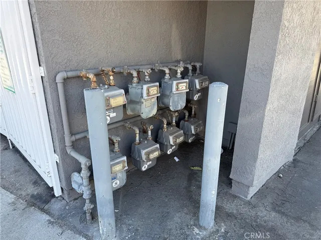 $460,000 | 601 South Euclid Street, Unit 4, La Habra, CA 90631