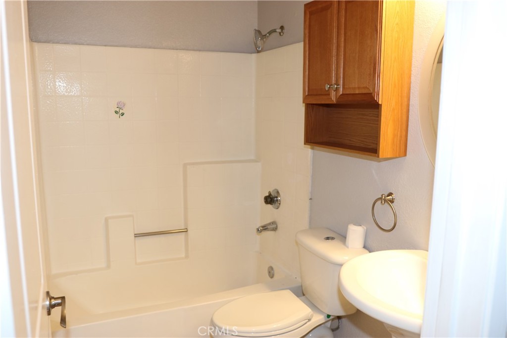 601 South Euclid Street, Unit 4 La Habra, CA 90631 - Photo 22 of 35