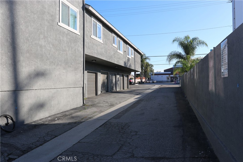 601 South Euclid Street, Unit 4 La Habra, CA 90631 - Photo 33 of 35