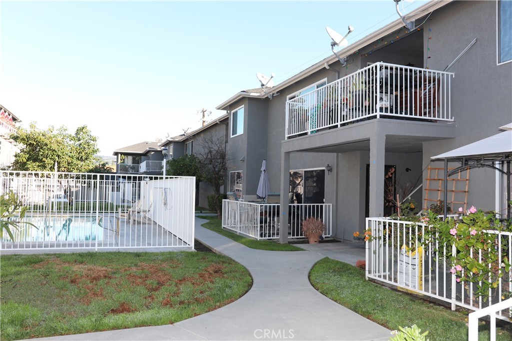 601 South Euclid Street, Unit 4 La Habra, CA 90631 - Photo 4 of 35