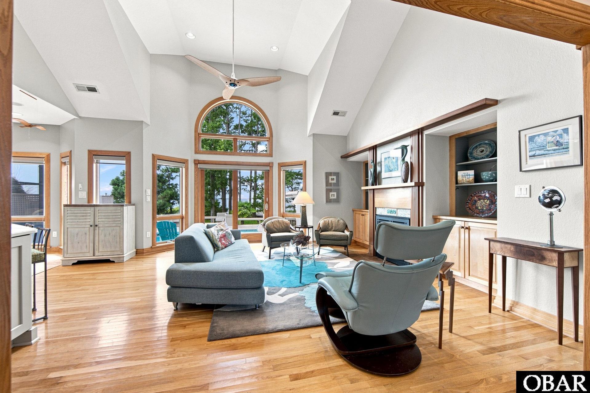 3044 Martins Point Road Kitty Hawk, NC 27949 - Photo 10 of 51 Open and Bright Living Area
