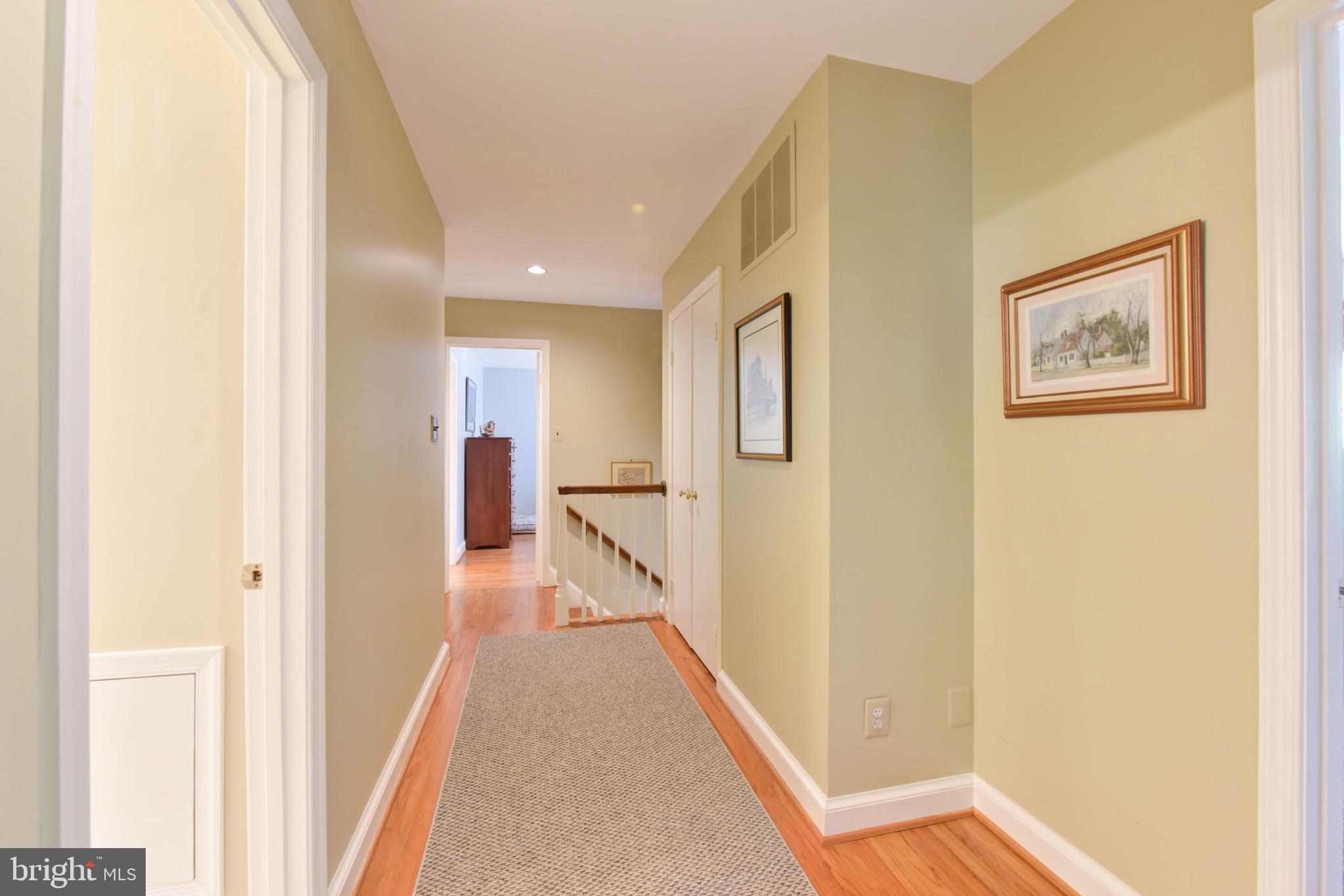 1609 Stonebridge Road Alexandria, VA 22304 - Photo 38 of 53 Upper level hallway