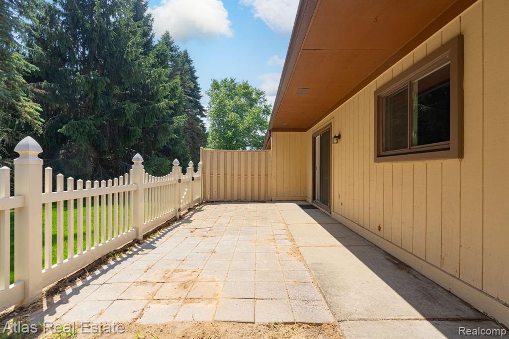 2255 North Milford Road Highland, MI 48357 - Photo 6 of 26 Gallery Image 6