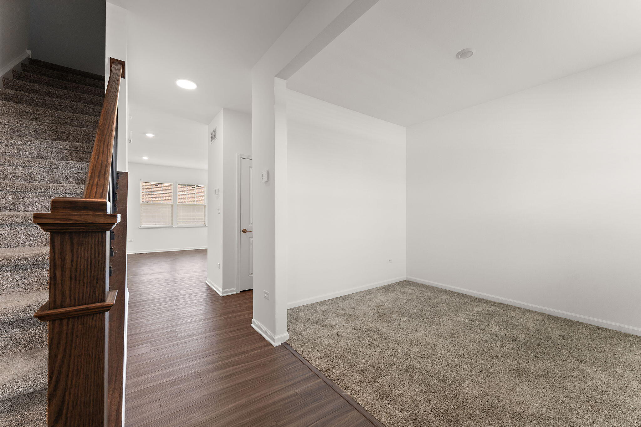 11423 Thomas Street Crown Point, IN 46307 - Photo 5 of 25 2048x1365
