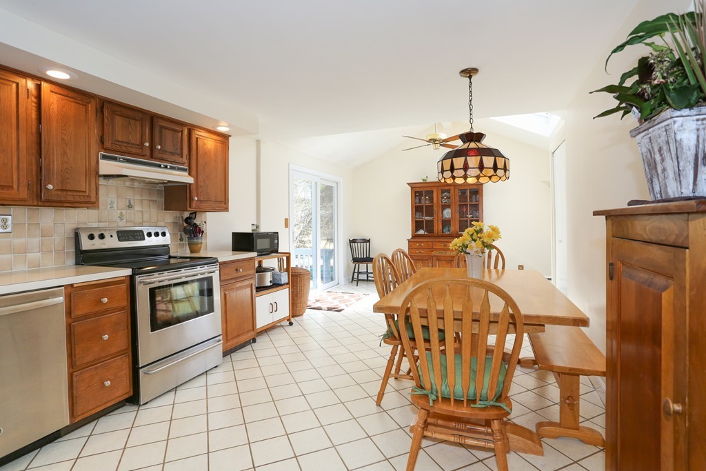 592 North Road Sudbury, MA 01776 - Photo 3 of 20 Gallery Image 3