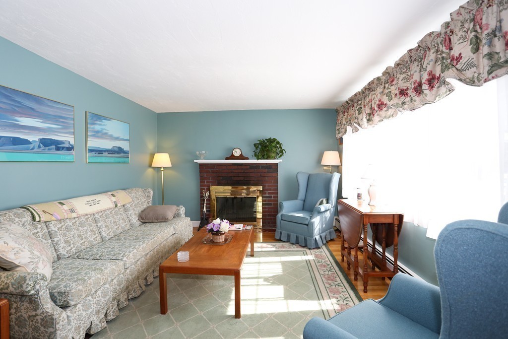 592 North Road Sudbury, MA 01776 - Photo 8 of 20 Gallery Image 8