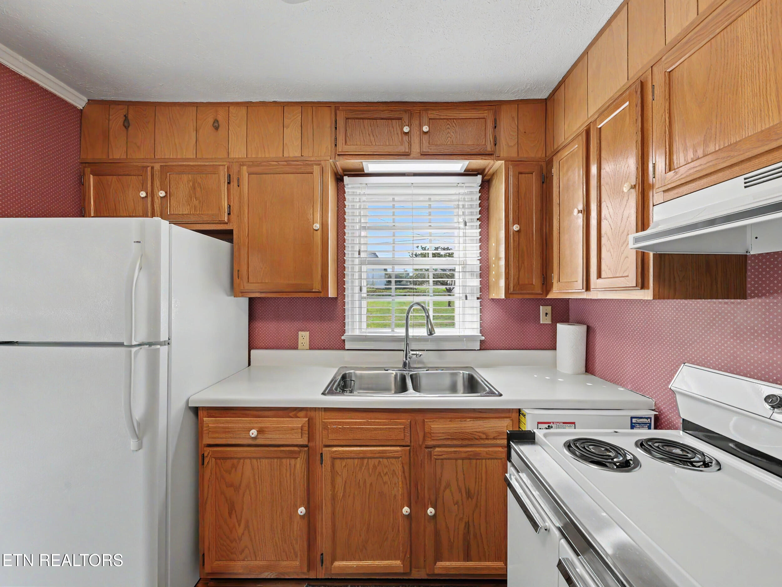 281 Lindsay Street Alcoa, TN 37701 - Photo 12 of 25 10_img_4937