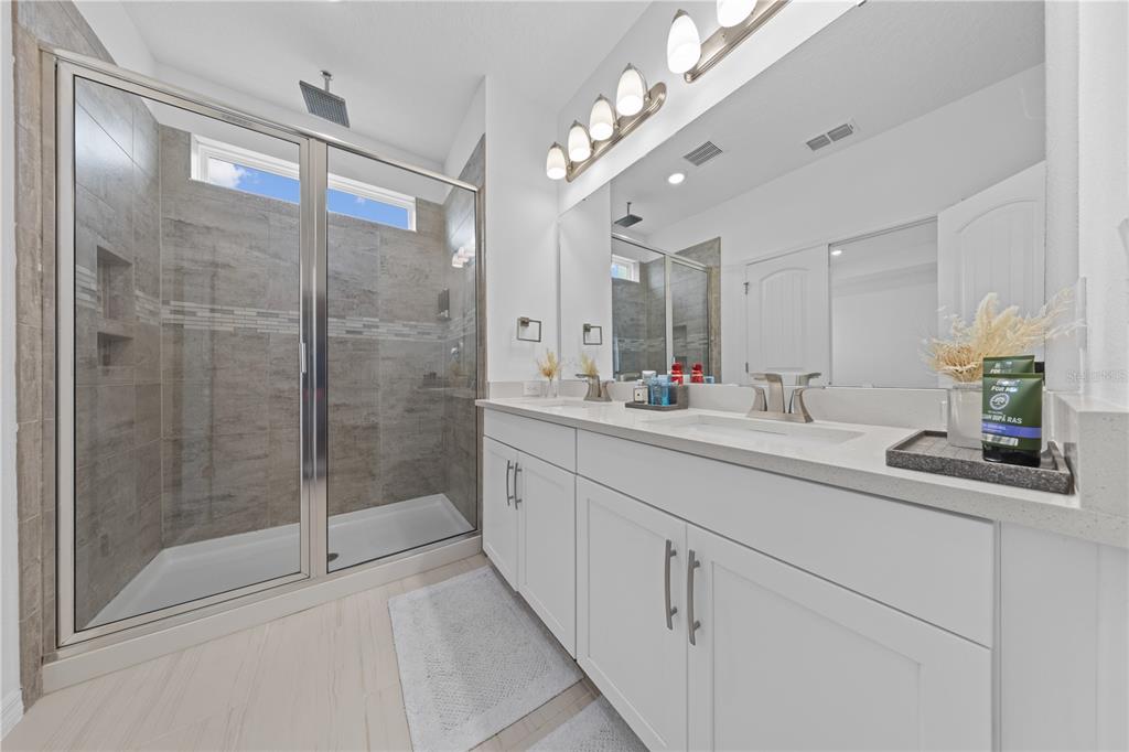 2065 White Feather Loop Oakland, FL 34787 - Photo 33 of 45