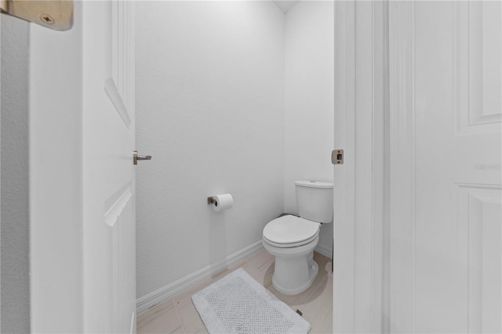 2065 White Feather Loop Oakland, FL 34787 - Photo 36 of 45