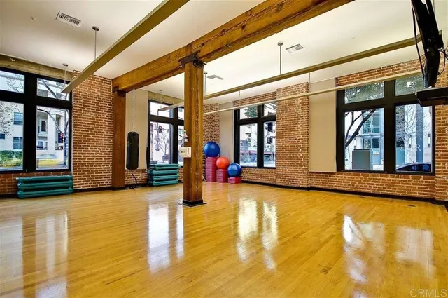 a view of an entryway