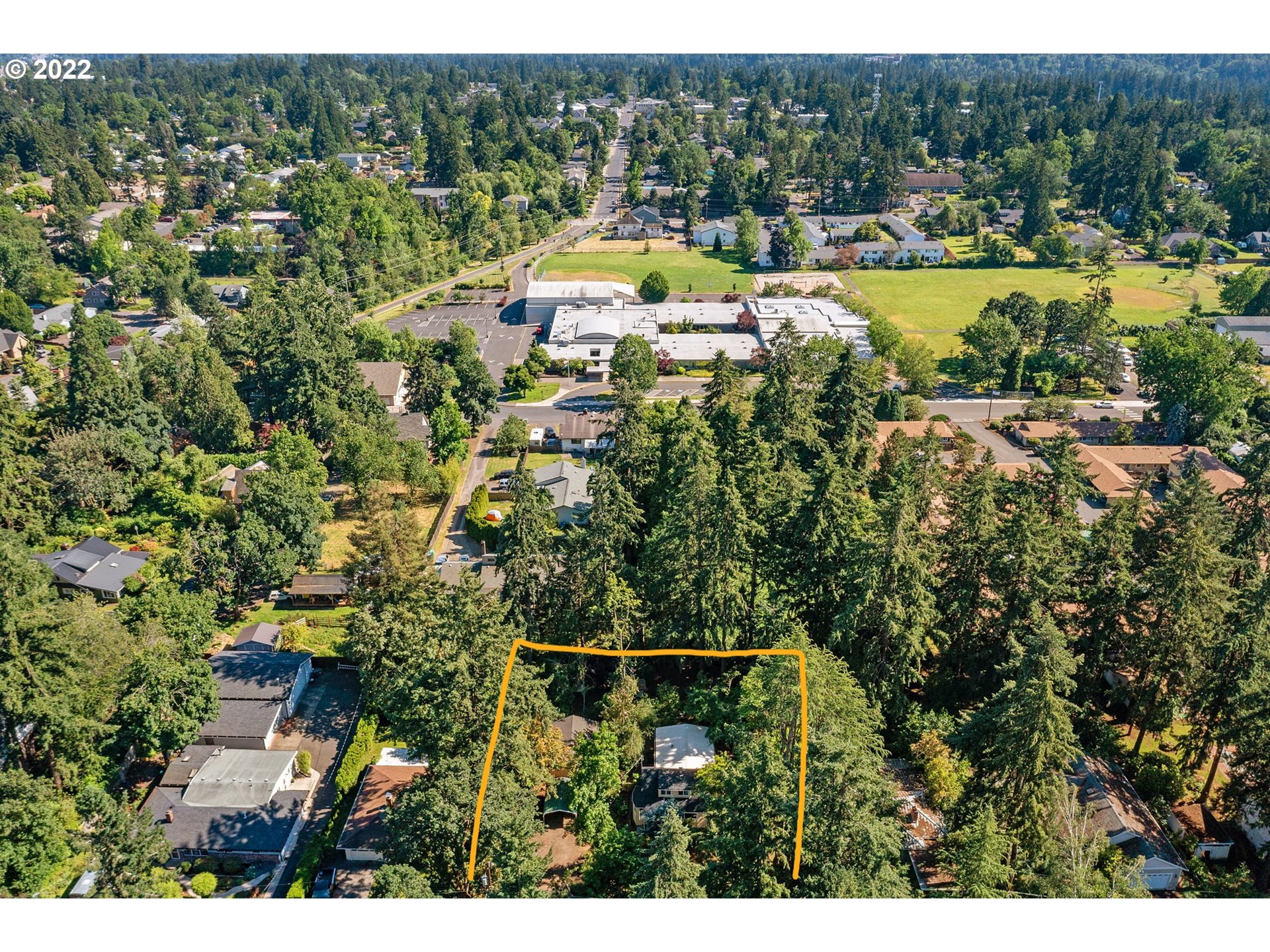 2020 Southeast Waldron Road Milwaukie, OR 97222 - Photo 32 of 32 a view of a city
