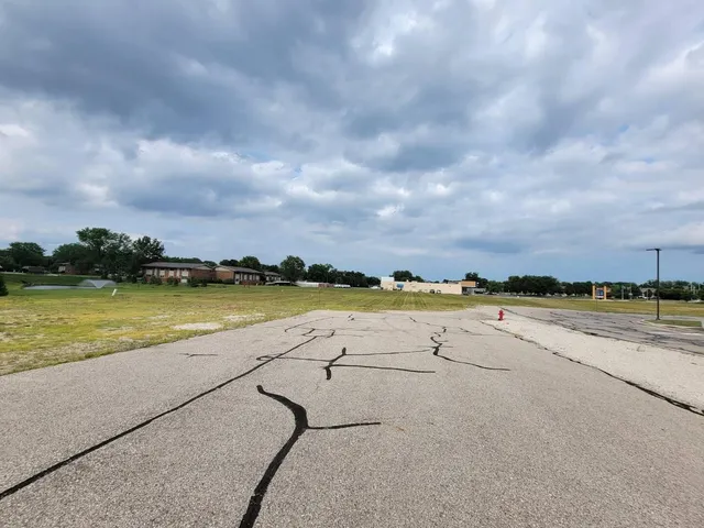 $1,100,000 | W171s7452 Lannon Drive, Muskego, WI 53150