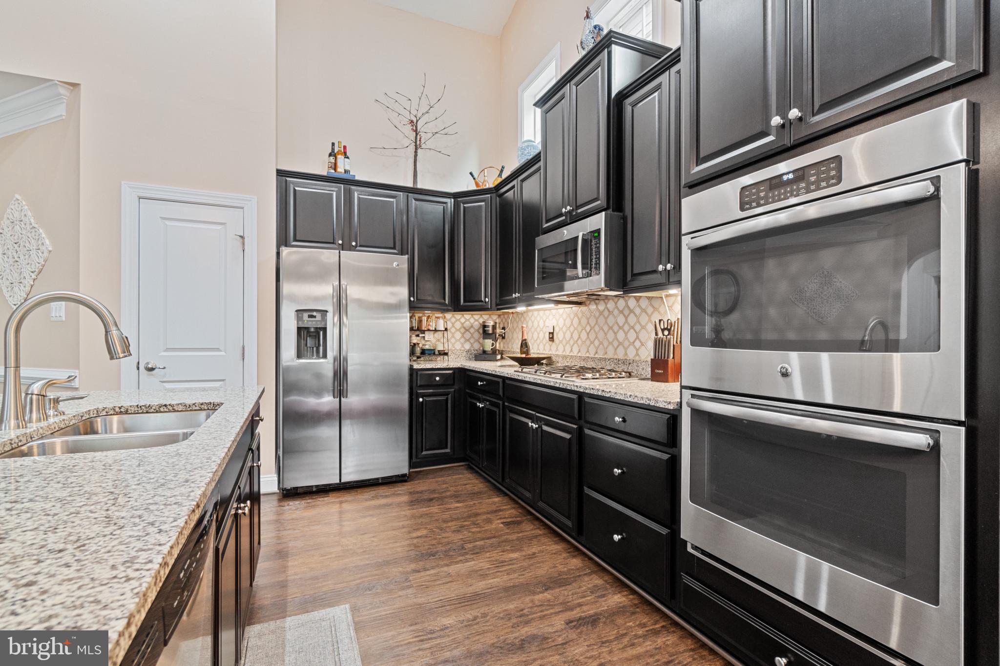 1373 Patuxent Ridge Road Odenton, MD 21113 - Photo 31 of 74 Walk-In-Pantry and 42" Cabinets!