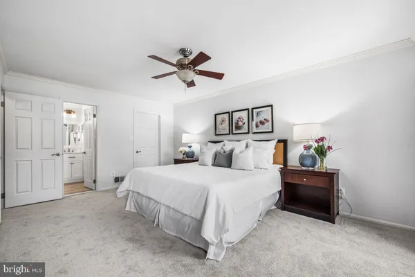 $885,000 | 7115 Hundsford Lane, Springfield, VA 22153