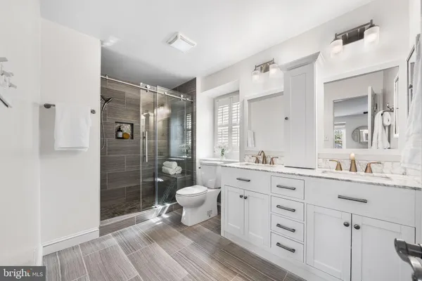 $885,000 | 7115 Hundsford Lane, Springfield, VA 22153