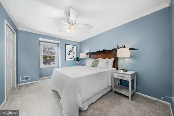 $885,000 | 7115 Hundsford Lane, Springfield, VA 22153