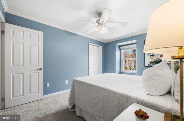 $885,000 | 7115 Hundsford Lane, Springfield, VA 22153