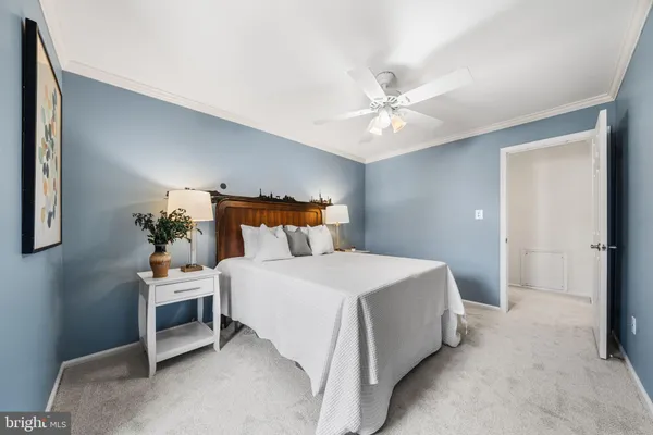 $885,000 | 7115 Hundsford Lane, Springfield, VA 22153