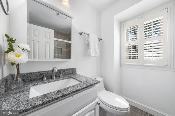 $885,000 | 7115 Hundsford Lane, Springfield, VA 22153