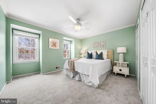 $885,000 | 7115 Hundsford Lane, Springfield, VA 22153
