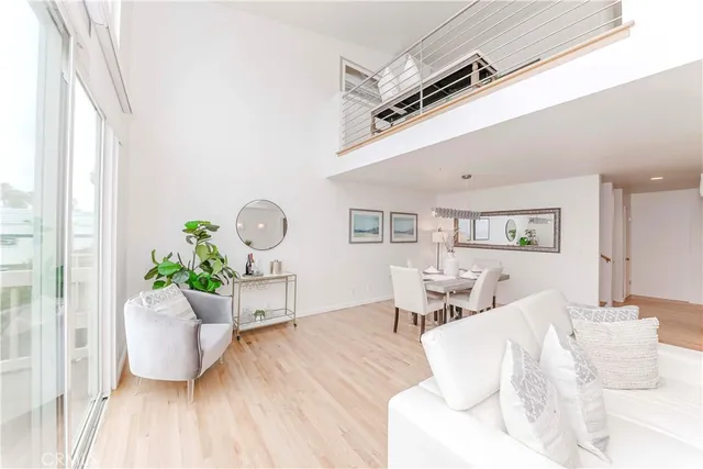 $1,249,000 | 6690 Vista Del Mar, Unit H, Playa del Rey, CA 90293