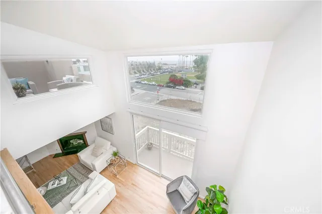 $1,249,000 | 6690 Vista Del Mar, Unit H, Playa del Rey, CA 90293