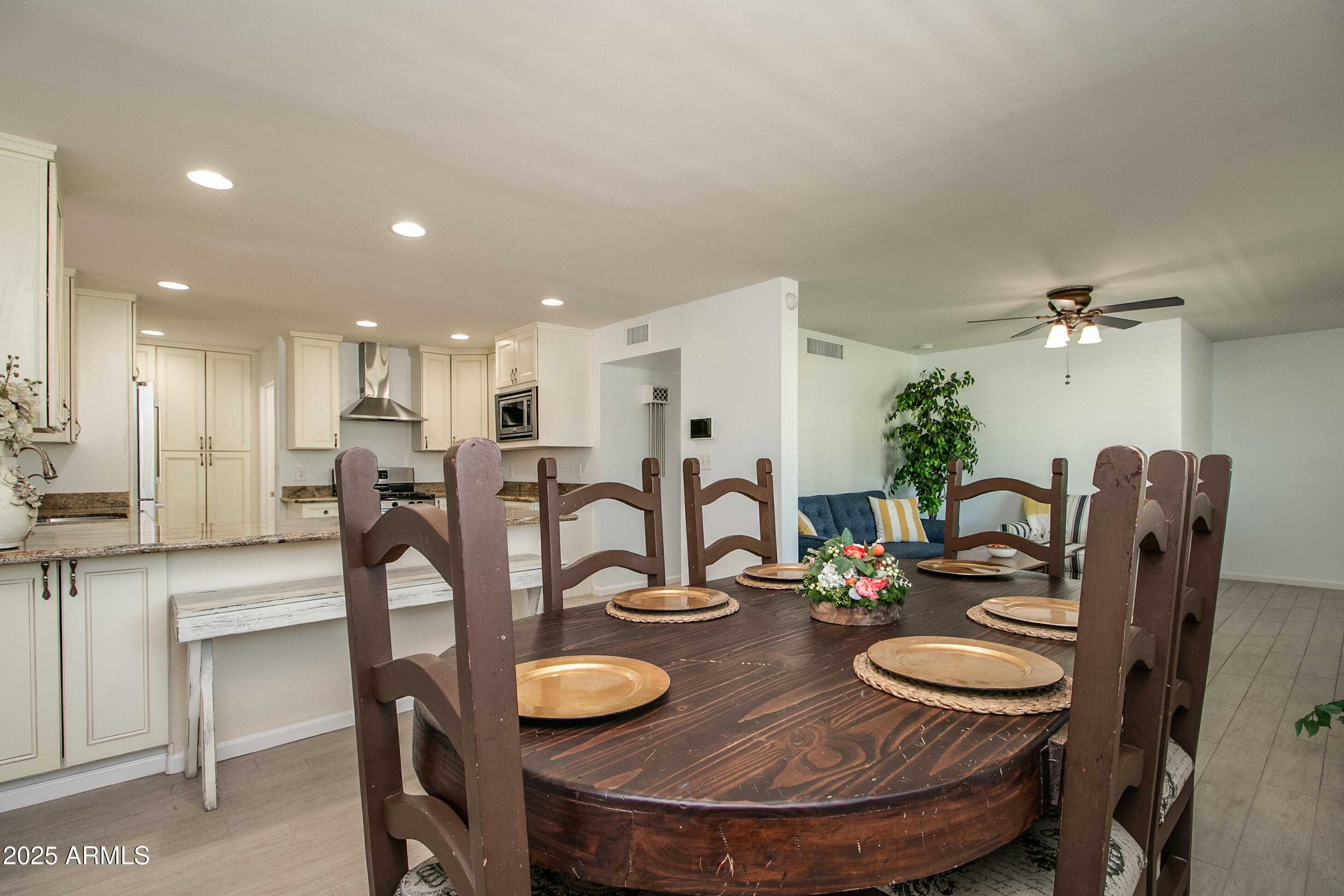 2017 West Edgemont Avenue Phoenix, AZ 85009 - Photo 11 of 53 a view of a dining room with furniture